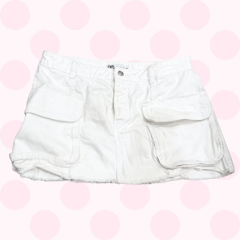 Zara White Cargo Pocket Raw Hem Denim Mini Skirt Size Large